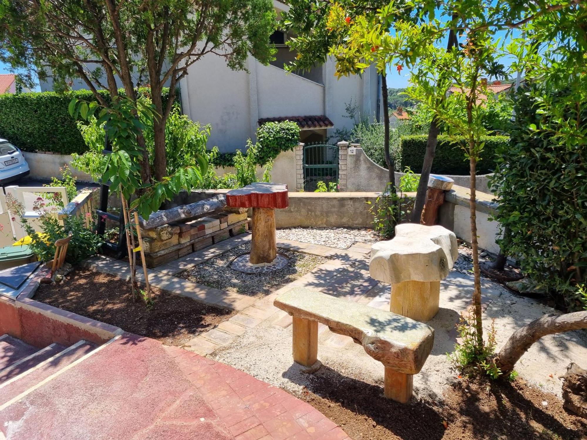 Apartment F13 Pula